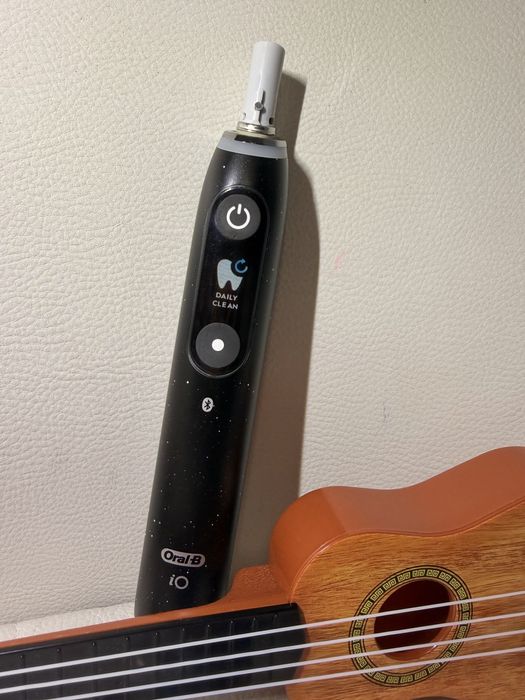 Oral B io10 Black