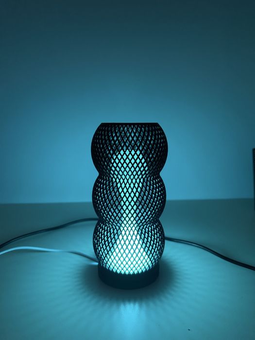 Lampă decorativă RGB printată 3D – design modern și lumină ambientală