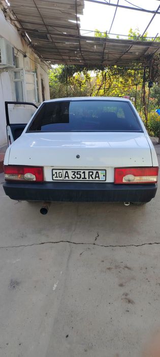 Lada 21099 faqat naxtga