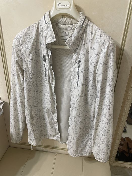 Продам легкую курточку