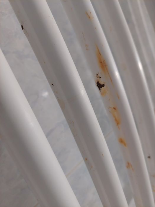 Продавам лира за баня.