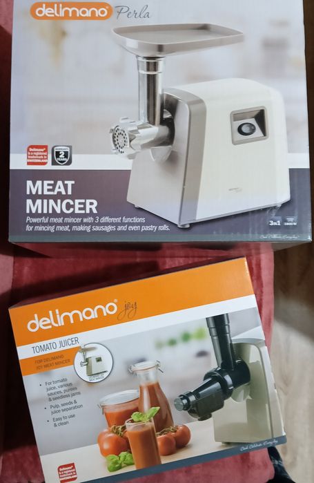 Комплект машина за мелене на месо DELIMANO с приставка  мелене домати