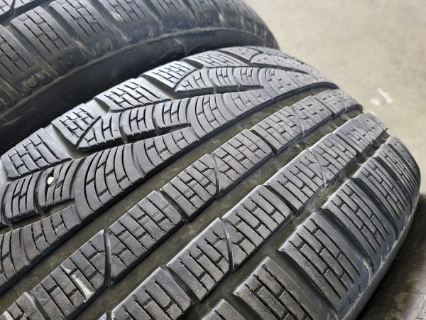 235/50/19 PIRELLI 4БР