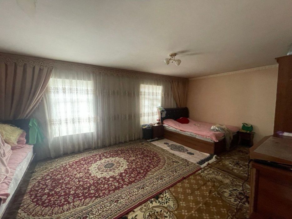 Oqqorgonda uy sotiladi