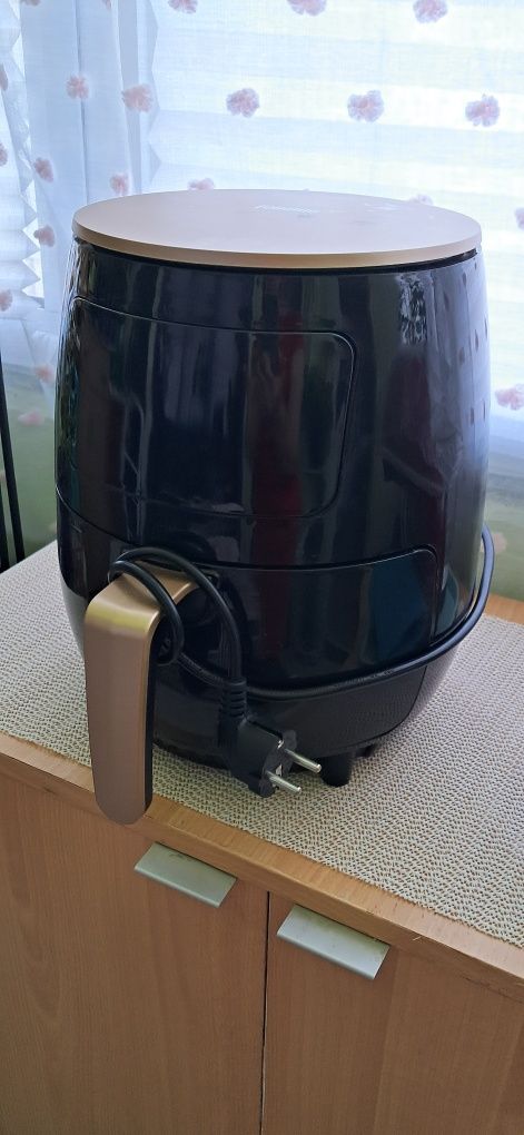 Уред за пържене без мазнина Foliamo "Air Fryer Maxx"