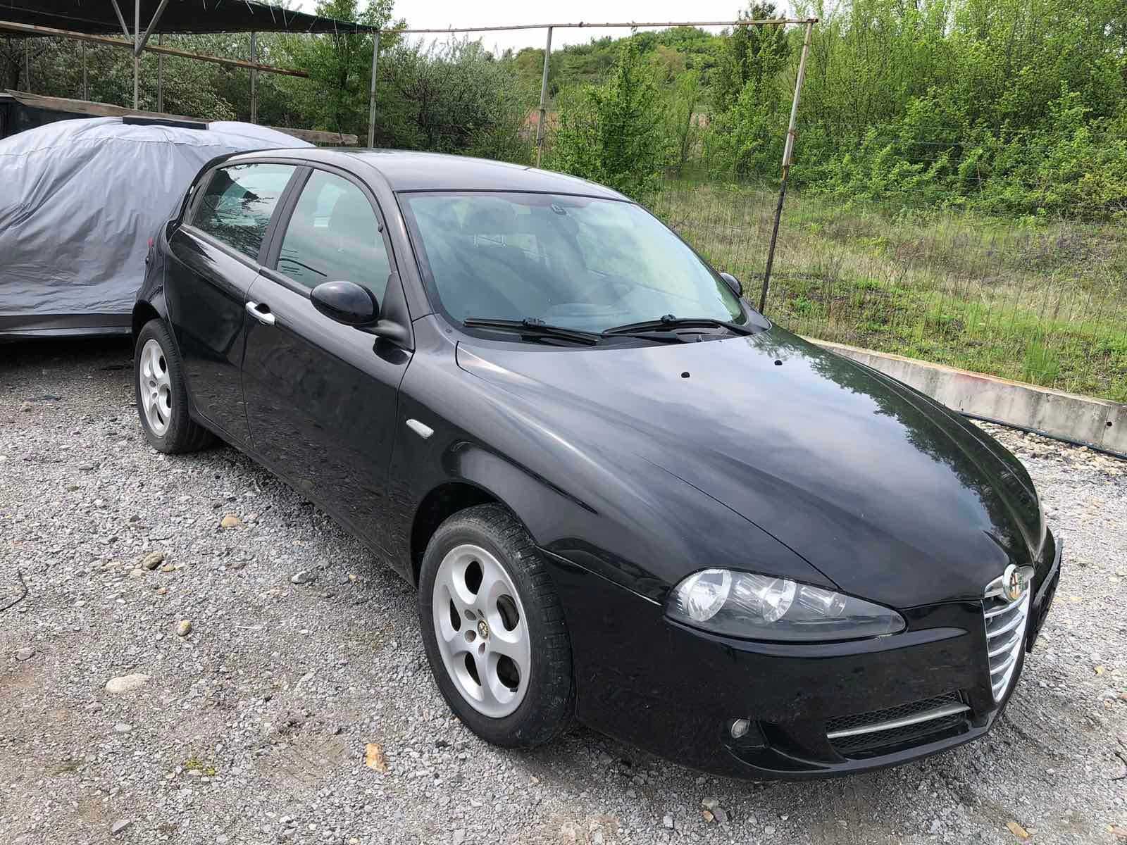 Alfa Romeo 147 1,6 i , Алфа 147 на части!
Февруари 2006