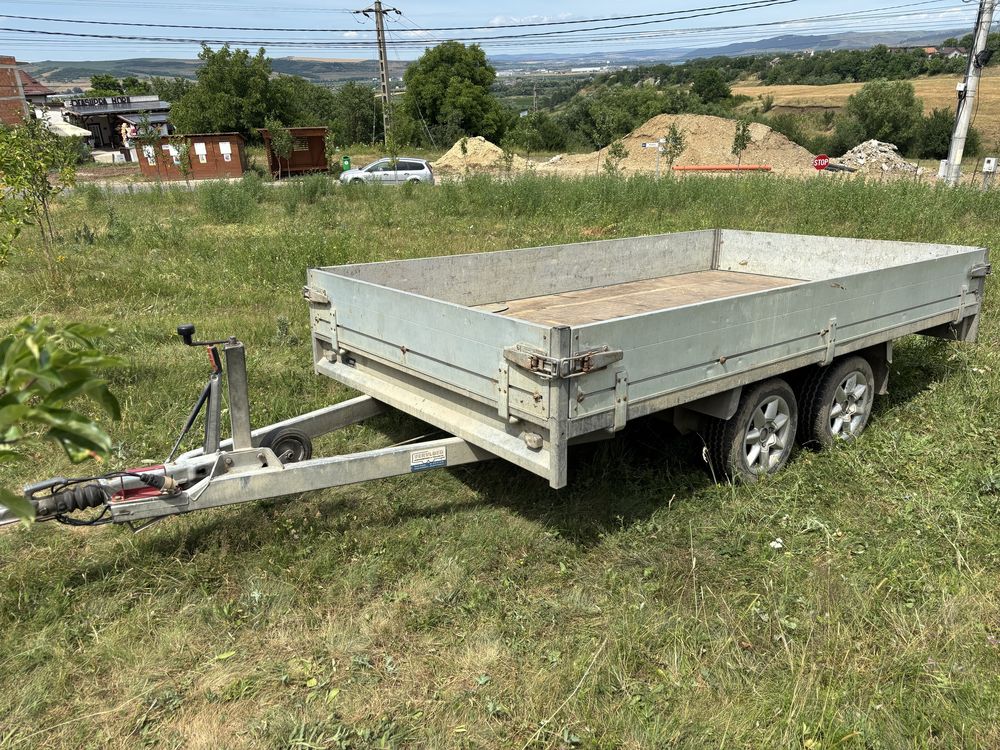 Remorcă auto 2000 kg