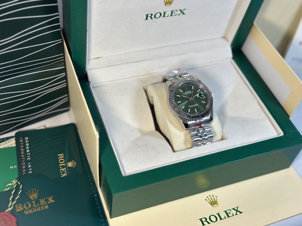 Rolex Datejust Green Motif 41 mm