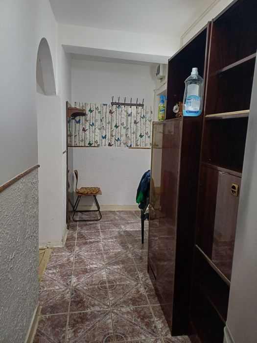 Inchiriez apartament