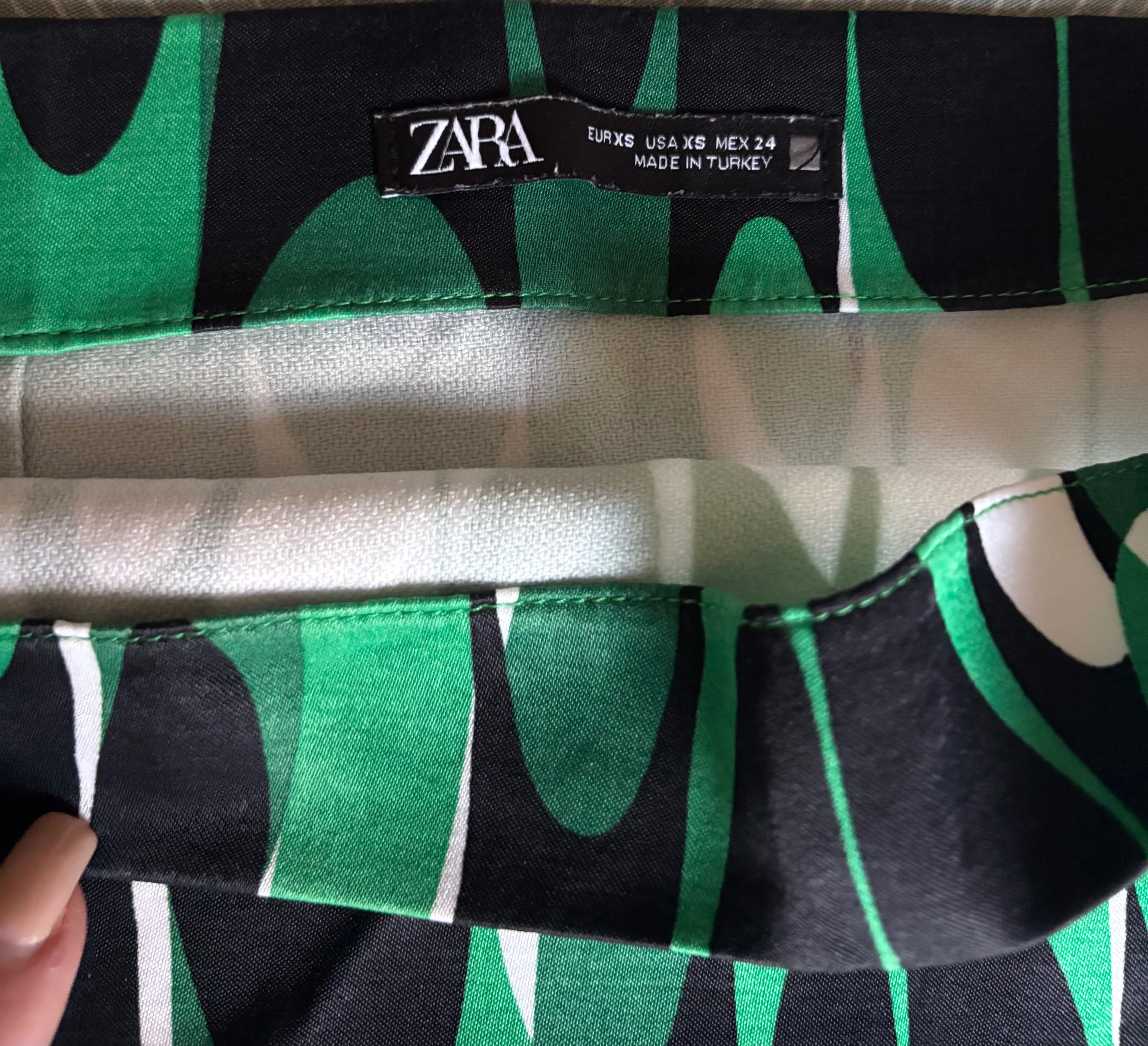 Зелена къса пола Zara