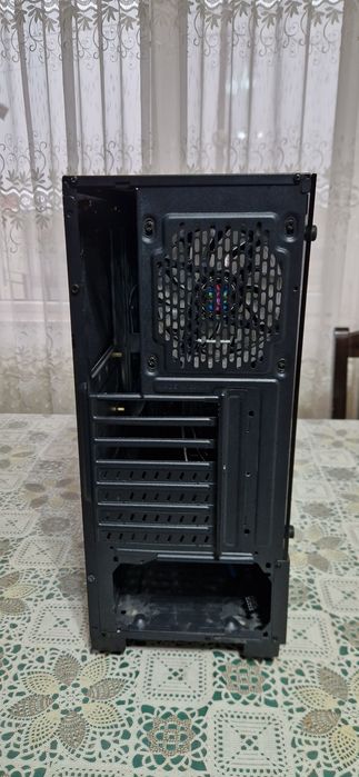 Vand Carcasa Pc Floston