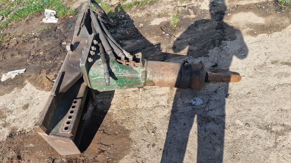Picon mini încărcător bobcat montabert SC28