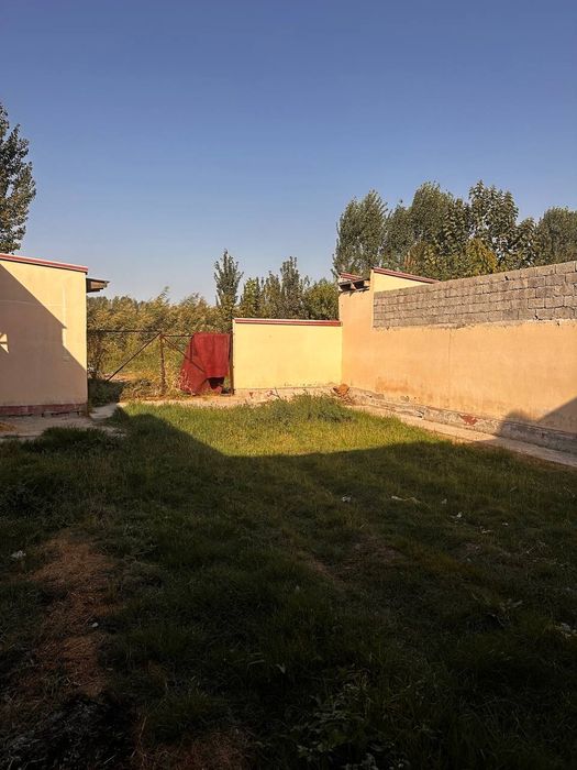 Sotiladi hovli srochna