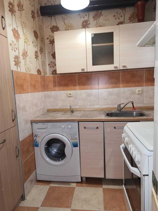 Двустаен апартамент под наем - зимно кино "Тракия"