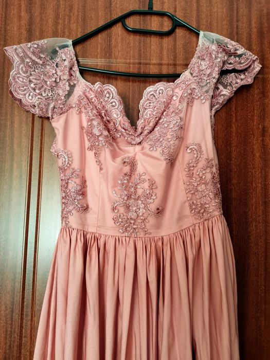 Rochie eleganta  damă mărimea S stare foarte bună