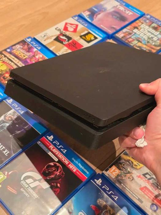 Set Playstation 4 Slim + Controller + 19 Jocuri | Cadou perfect