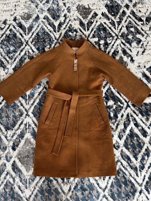 Продам демисезонное пальто