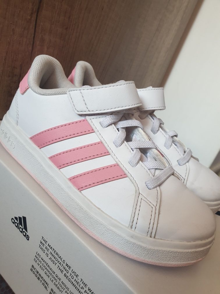 Маратонки  Adidas