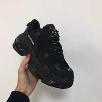 Balenciaga Triple S negru