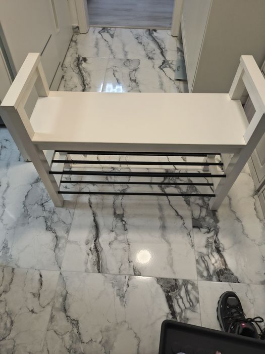 Banca și cuier HEMNES IKEA