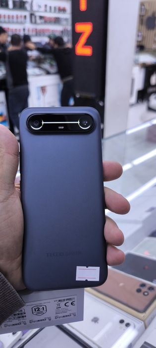 TECHNO Spark Slim 16/256 qora