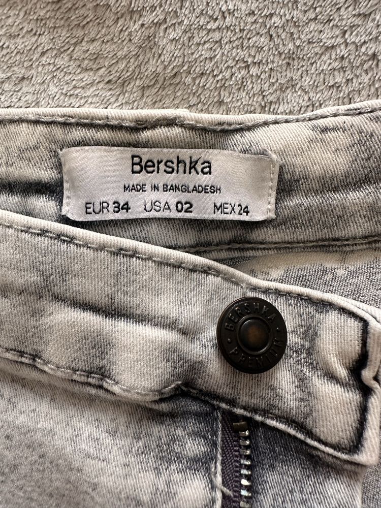 Дамски панталони - ZARA, Bershka, Stradivarius