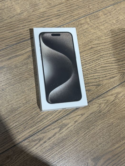 iPhone 15 pro max 512 мб