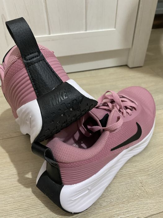 Маратонки Nike 39 н.