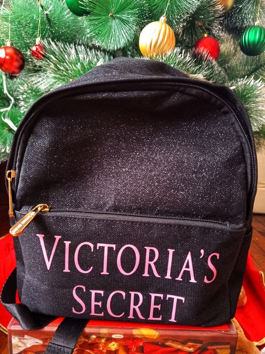 Черна раница Victoria's secrets
