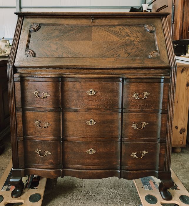 3925 Дъбово писалище