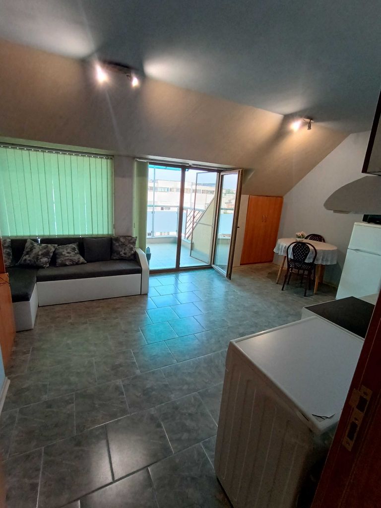 Дава се под наем Двустаен апартамент в Плевен, Дружба 1 - 60 кв.м за 331.5 € - Снимка #4