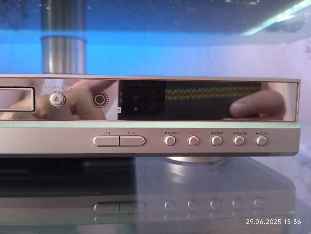 Продается пишущий DVD player BBK DW9918K