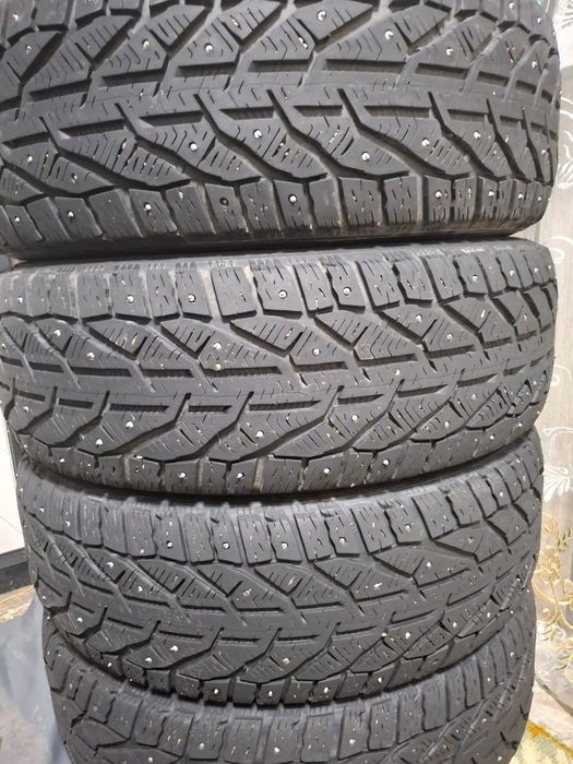 продам зимнюю резину