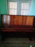 Pianină de vânzare
