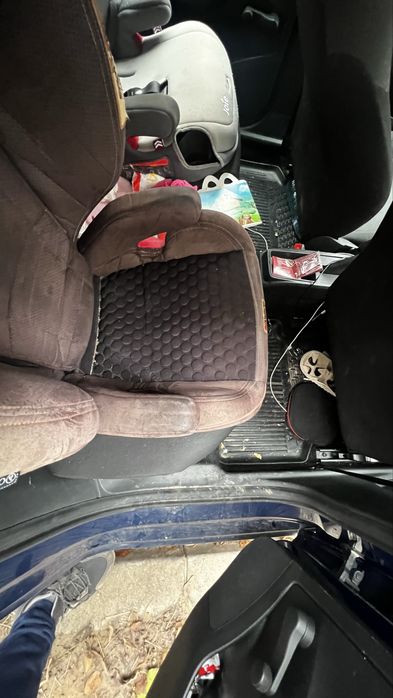 Scaun auto cu isofix