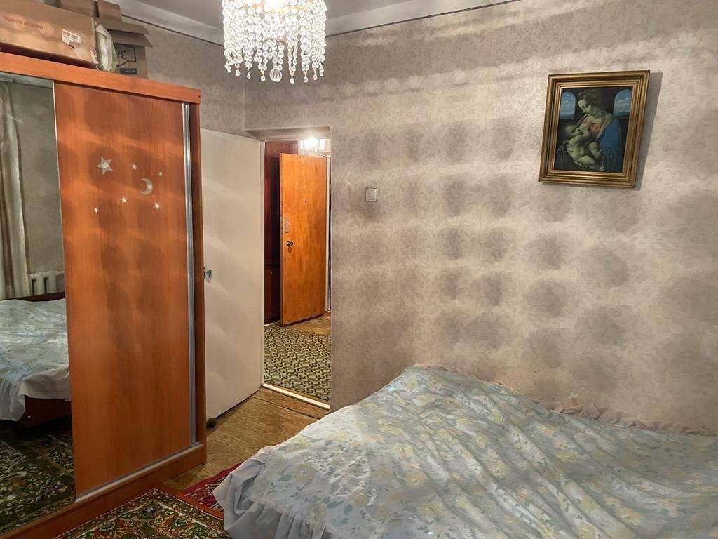 Продам 2 ком юнусабад 18 квартал