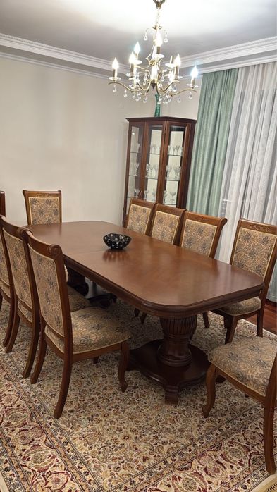 Продам стол со стульями