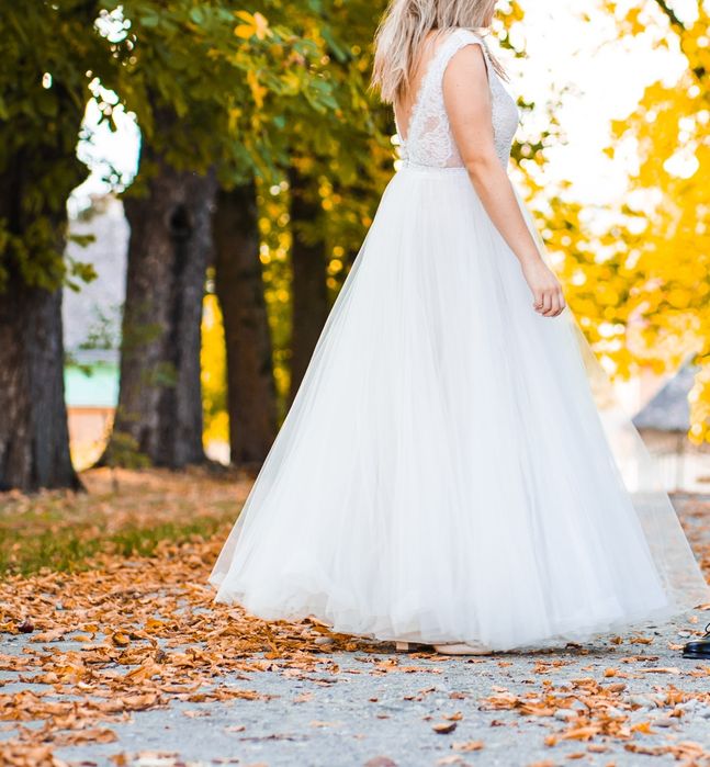 Se vinde, rochie de mireasa.