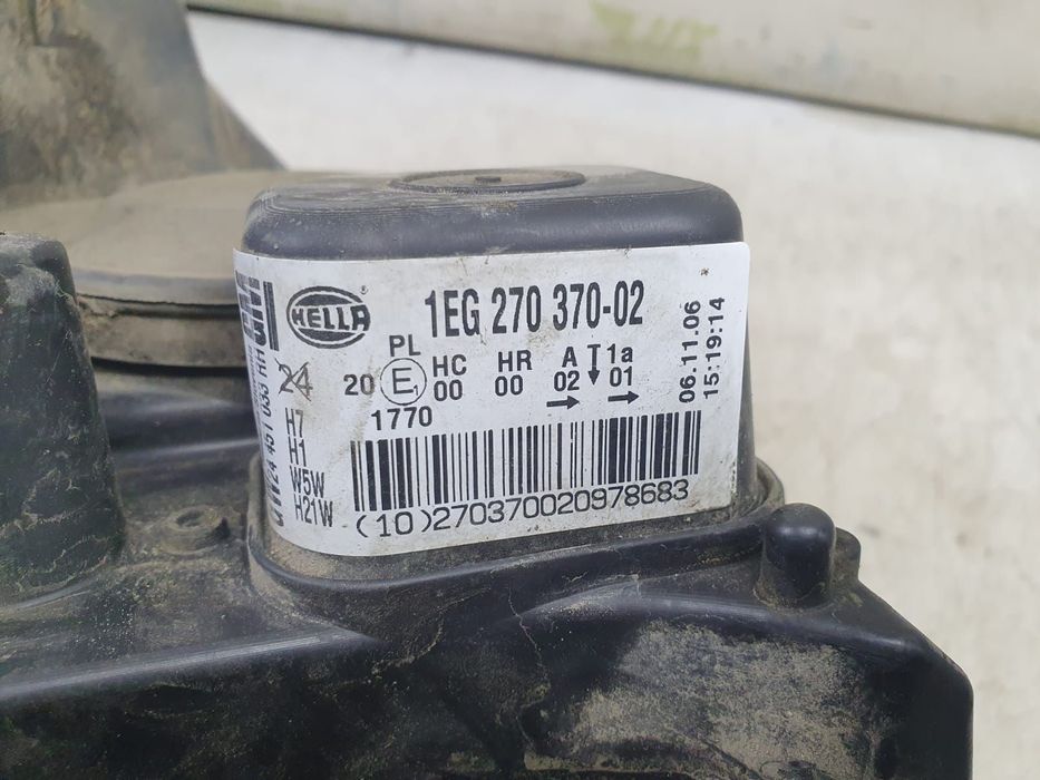 Far dreapta Opel Astra H [2004 - 2007] 1.9 cdti Z19DT