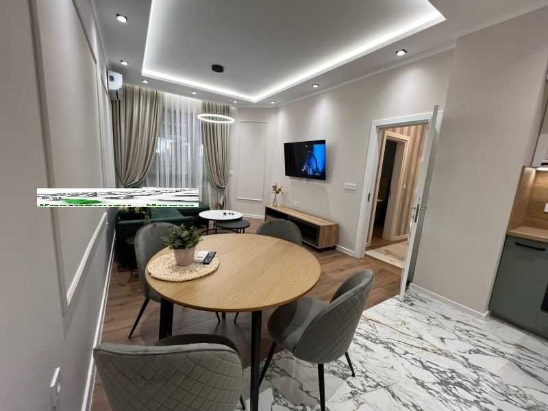 Дава се под наем Двустаен апартамент в Пловдив, Христо Смирненски - 69 кв.м за 700 € - Снимка #1