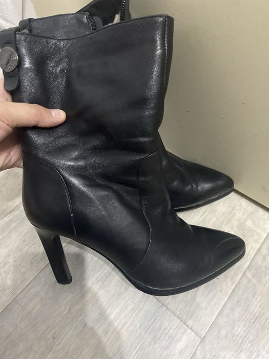 Женские зимние сапожки