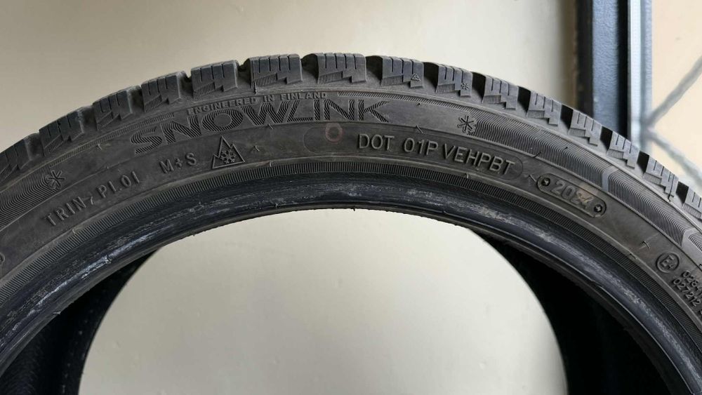 Triangle snowlink 225/40/18