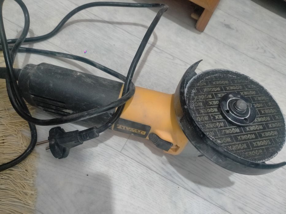 Болгарка 125мм.багасы 10 000тг.окончательно..почти новый