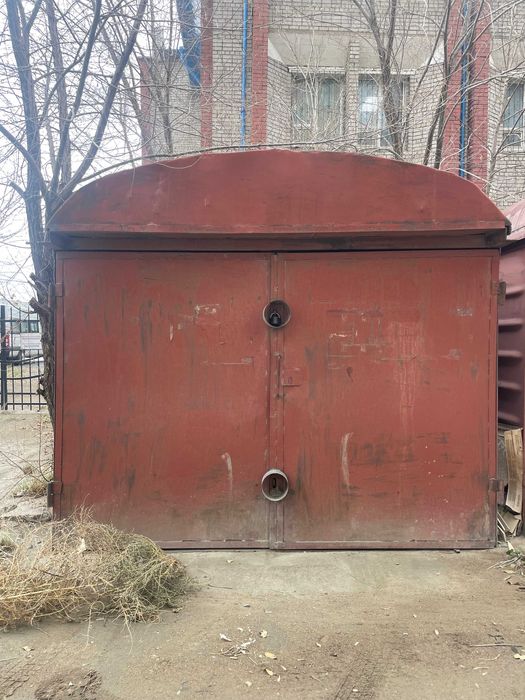 Продам металлический гараж район цемпоселок