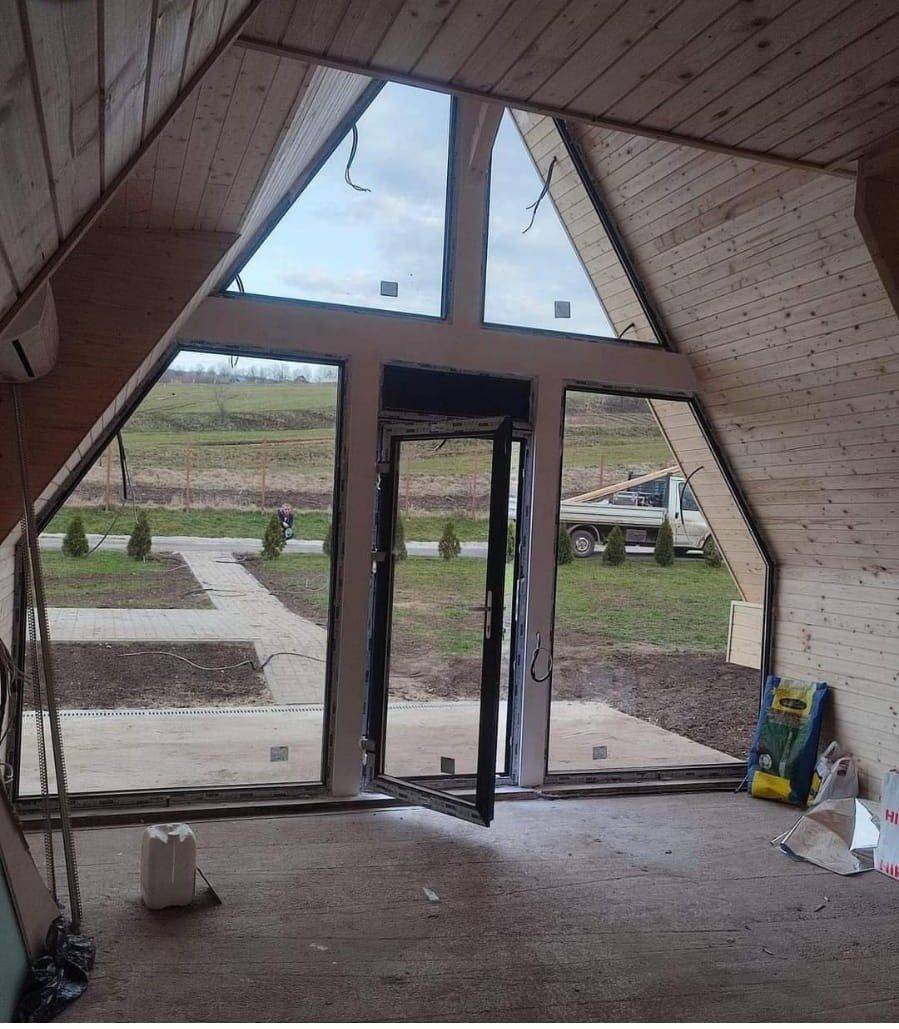 Case și cabane pe structură de lemn