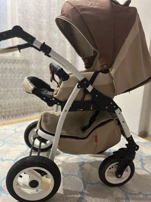 Детская коляска в хорошем состоянии