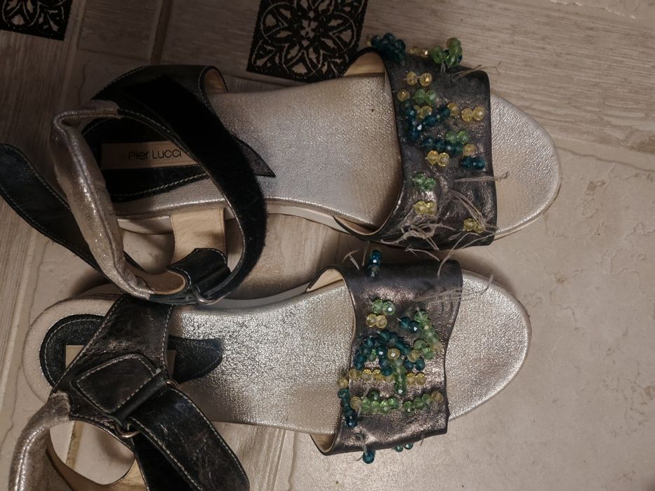 Сандалии на девочку