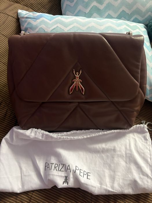 Чанта на patrizia pepe