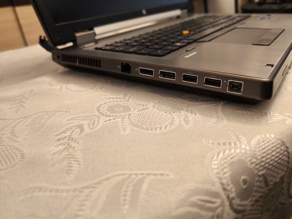 HP EliteBook 8760w Работна станция