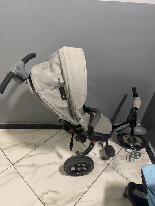 Велосипед серый детский